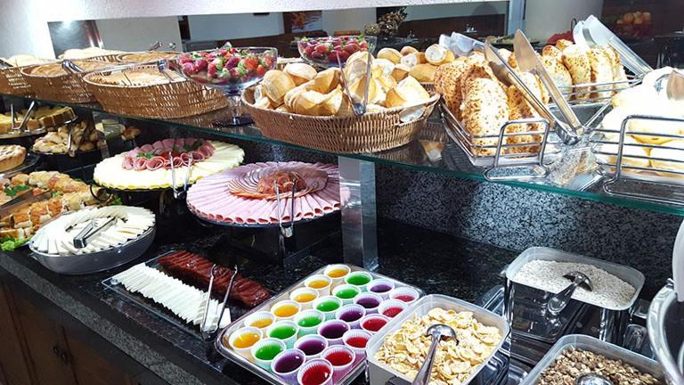 Roma'S Hotel Умуарама Екстериор снимка